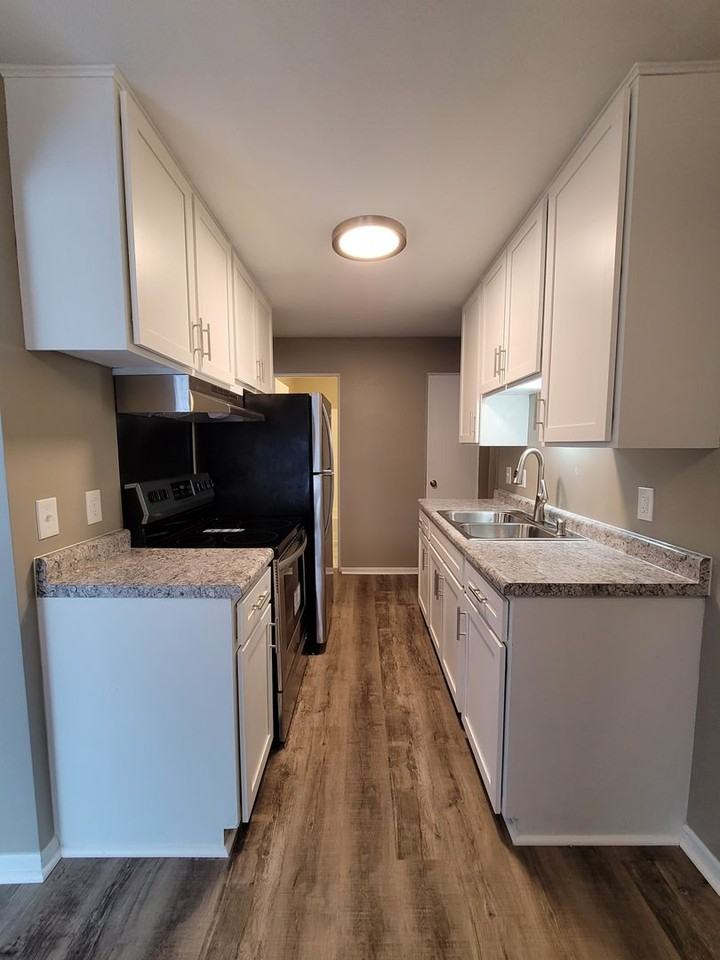 St. Anthony Park Apartments - Photo 6 of 14