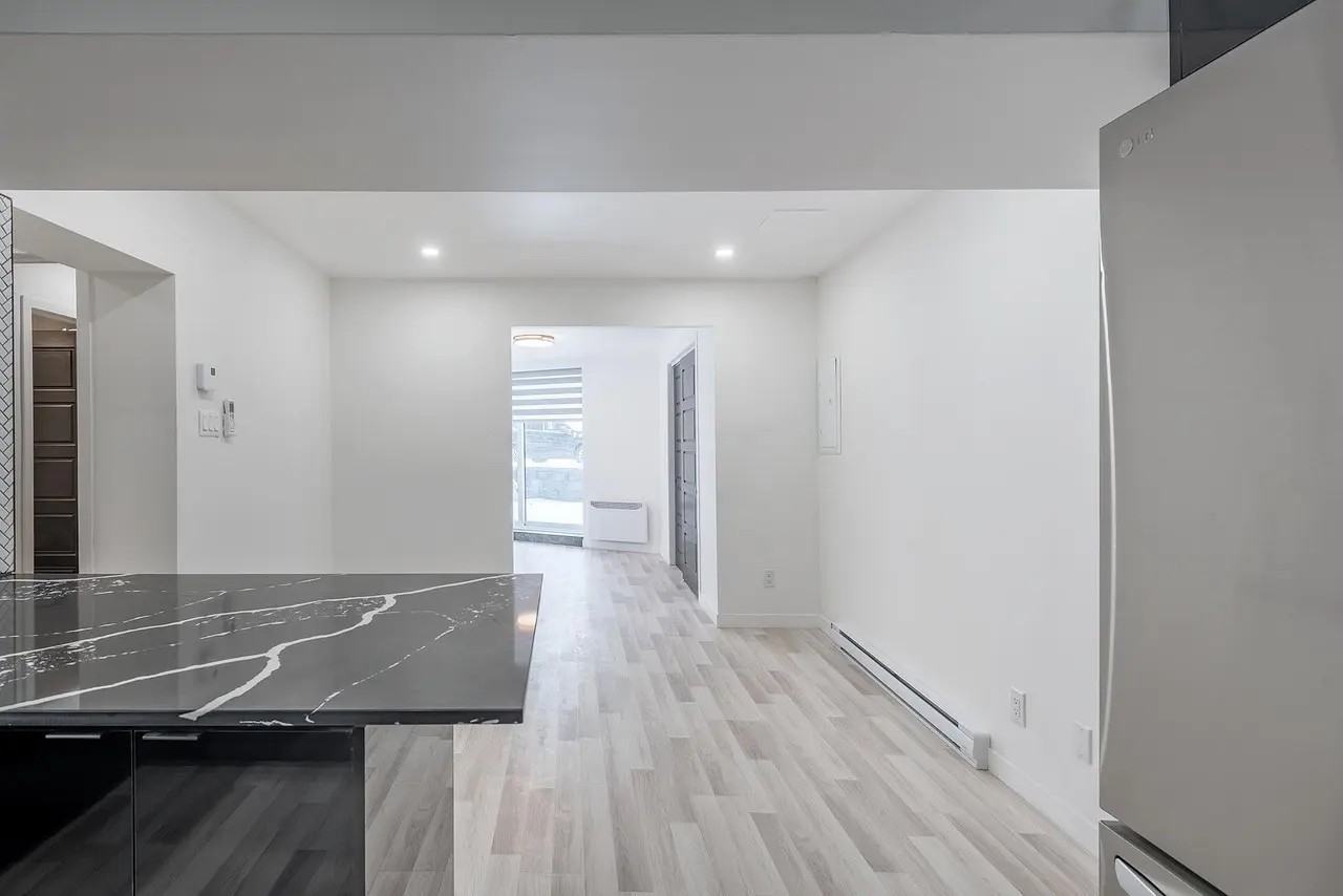 5695 Rue Saint-Jacques - Photo 6 of 14