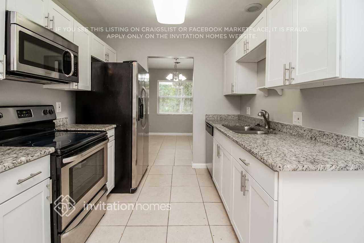 3362 Bougainvillea Dr - Photo 6 of 21
