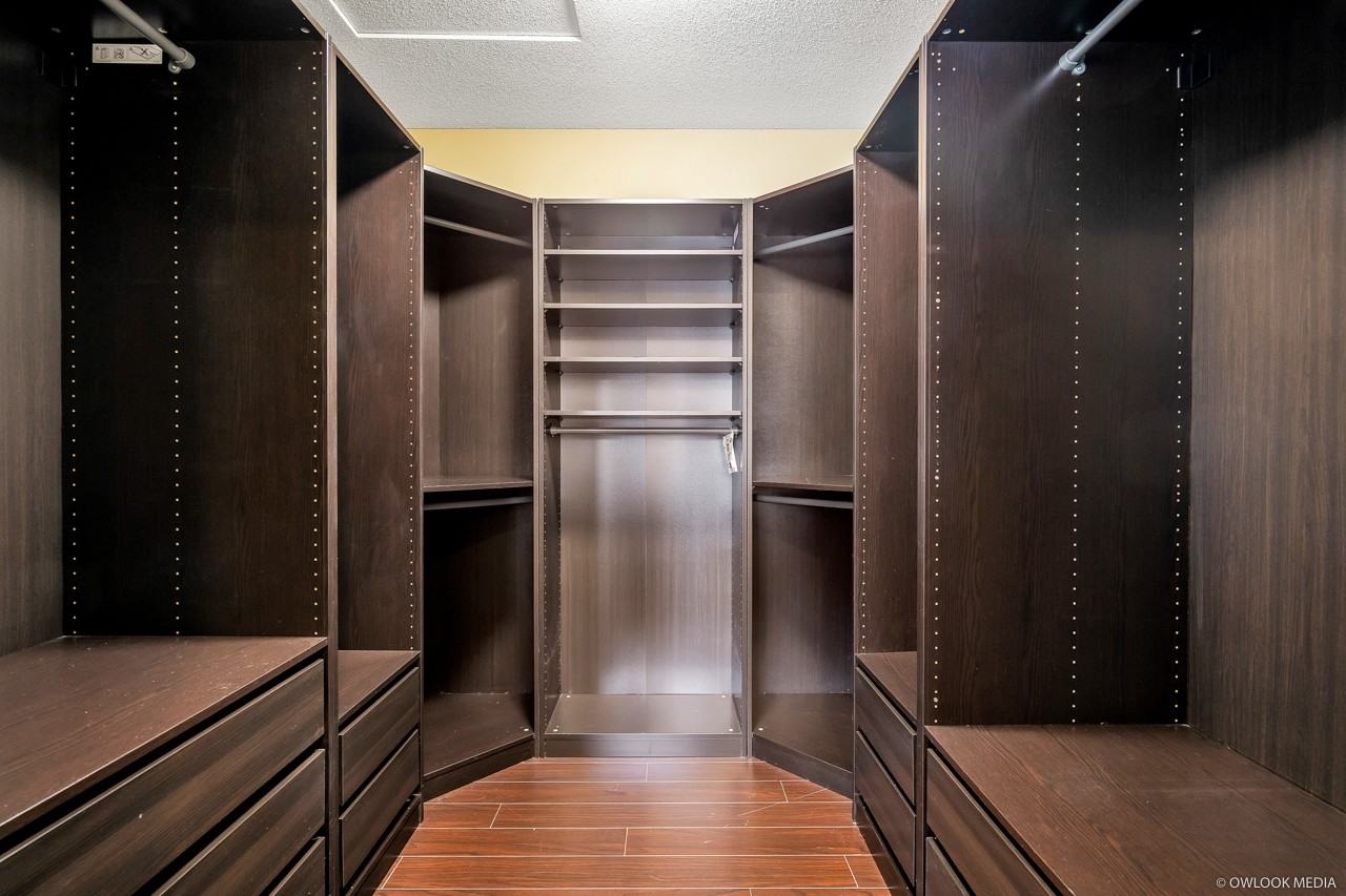 3282 West King Edward Avenue - Photo 7 of 9