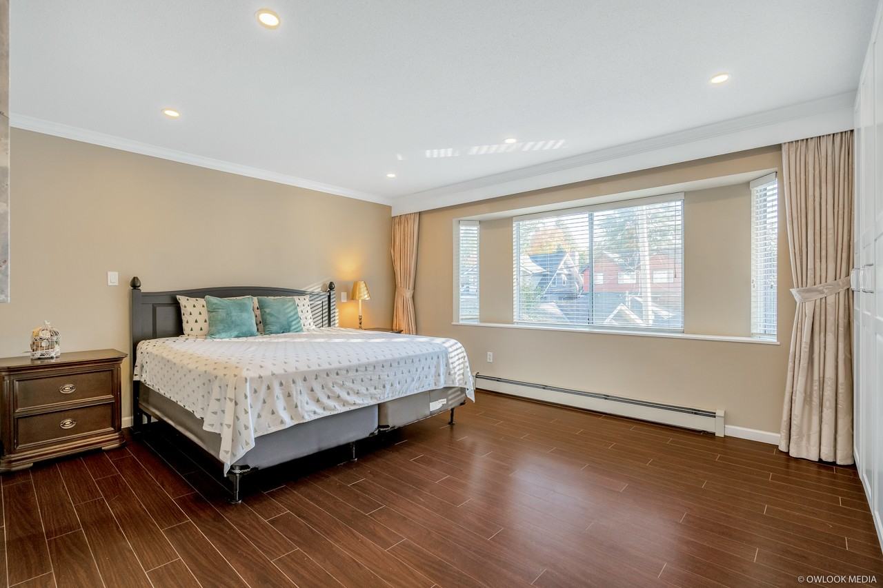 3282 West King Edward Avenue - Photo 5 of 9