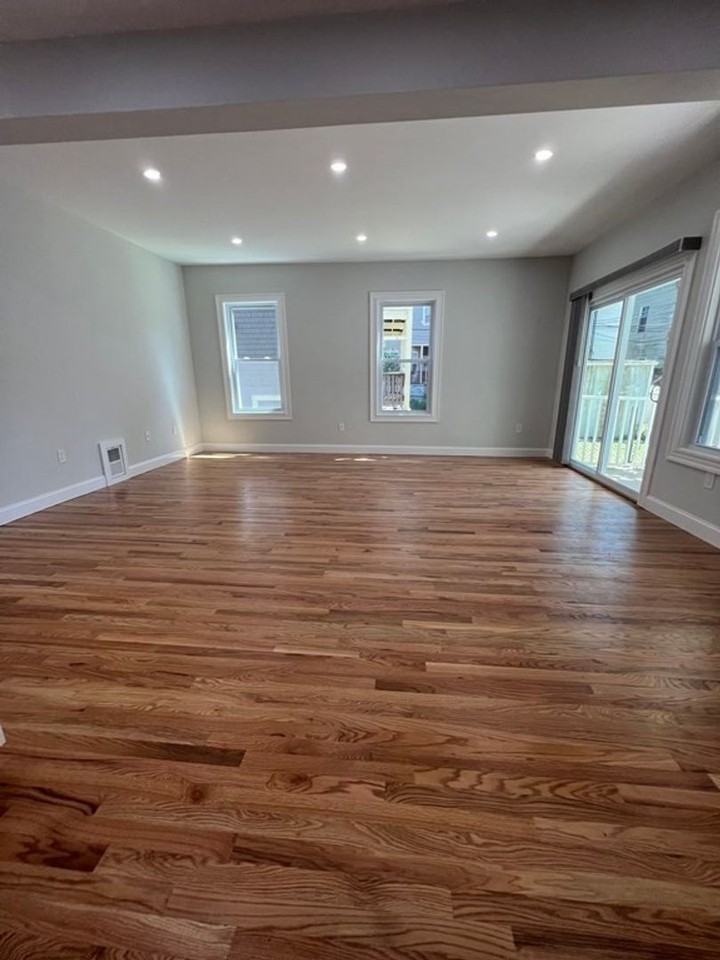 3 Columbia Rd #3 - Photo 5 of 20