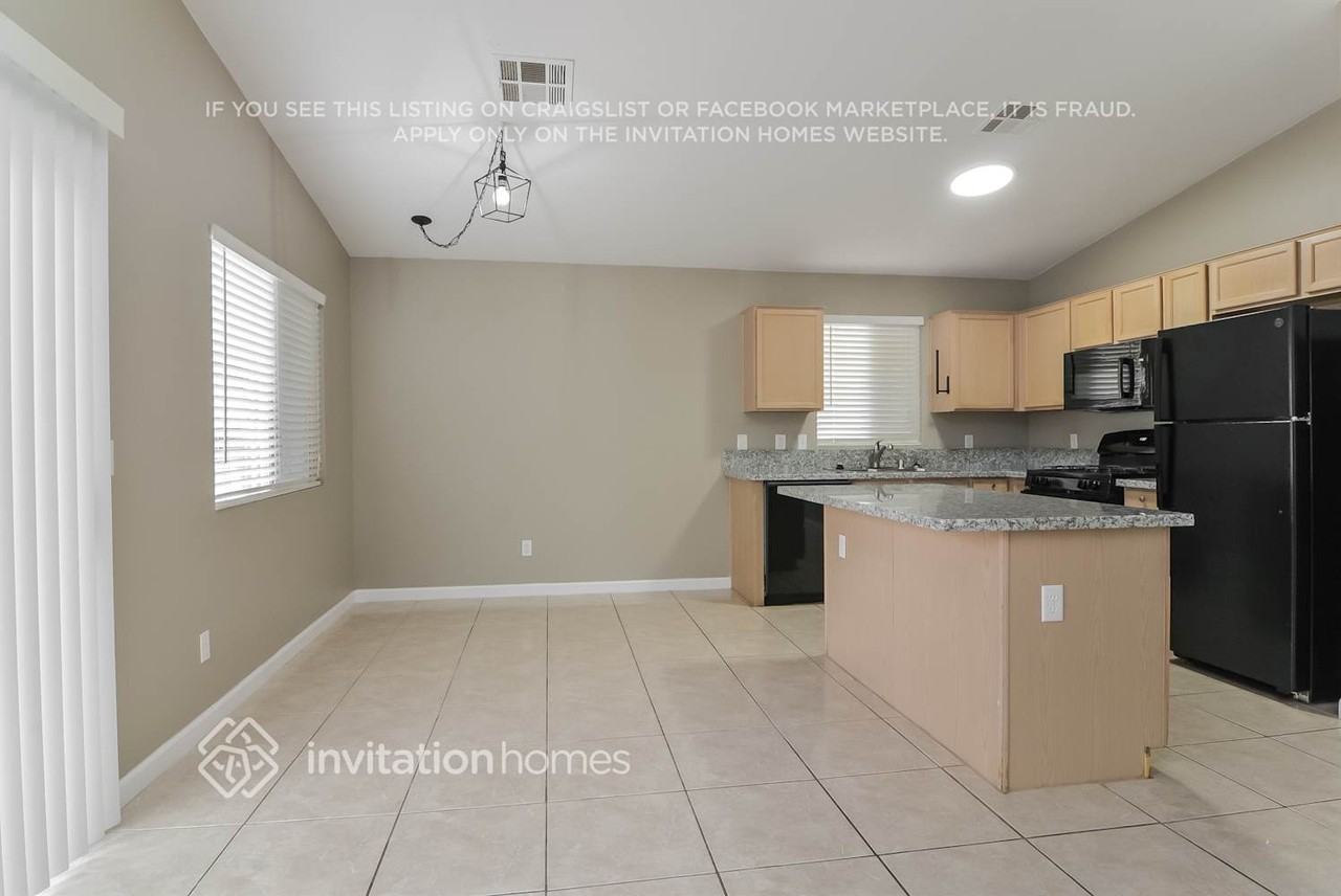 1054 Whispering Birch Ave - Photo 6 of 16