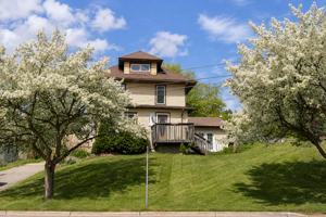 featured image of 1321 3rd Ave Nw