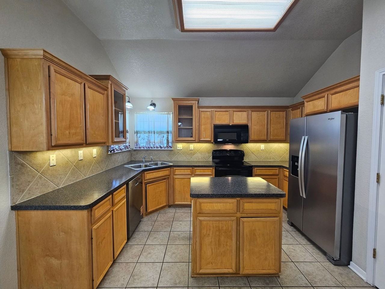 4400 Jim Ave - Photo 4 of 20