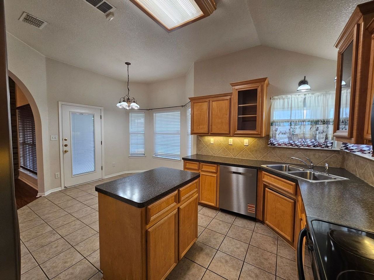 4400 Jim Ave - Photo 6 of 20