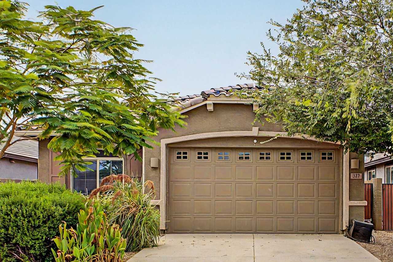 327 W Tamarack Dr