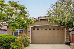 327 W Tamarack Dr - Photo 1 of 1