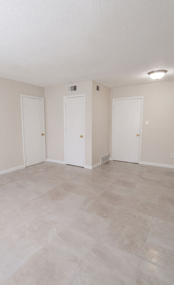 136 Hillview Ave #1361 - Photo 2 of 6