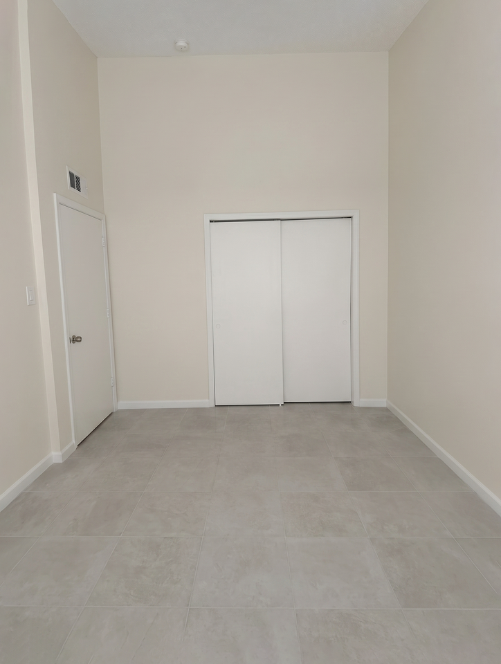136 Hillview Ave #1361 - Photo 5 of 6