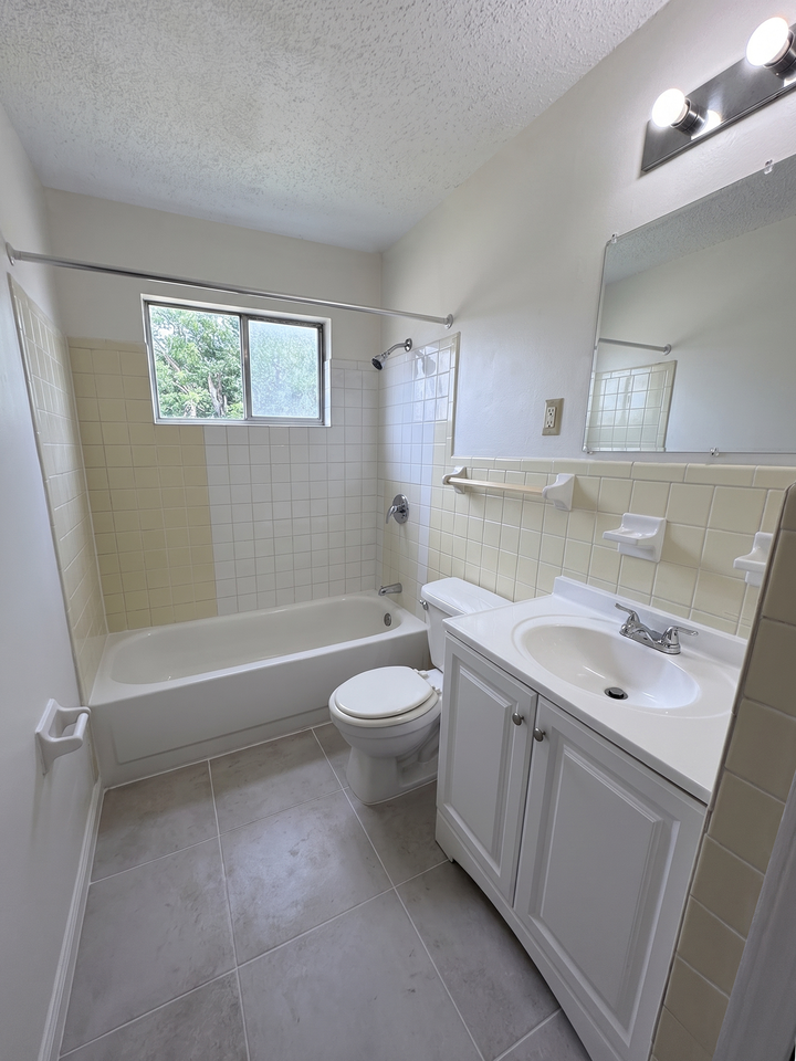 136 Hillview Ave #1361 - Photo 6 of 6