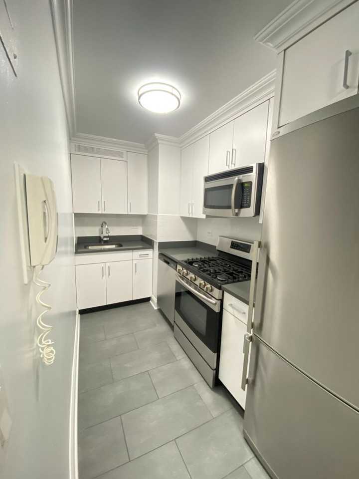 5th Ave #3C - Photo 5 of 7