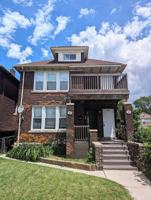 featured image of 30 W Henry St Uppr #UPPER