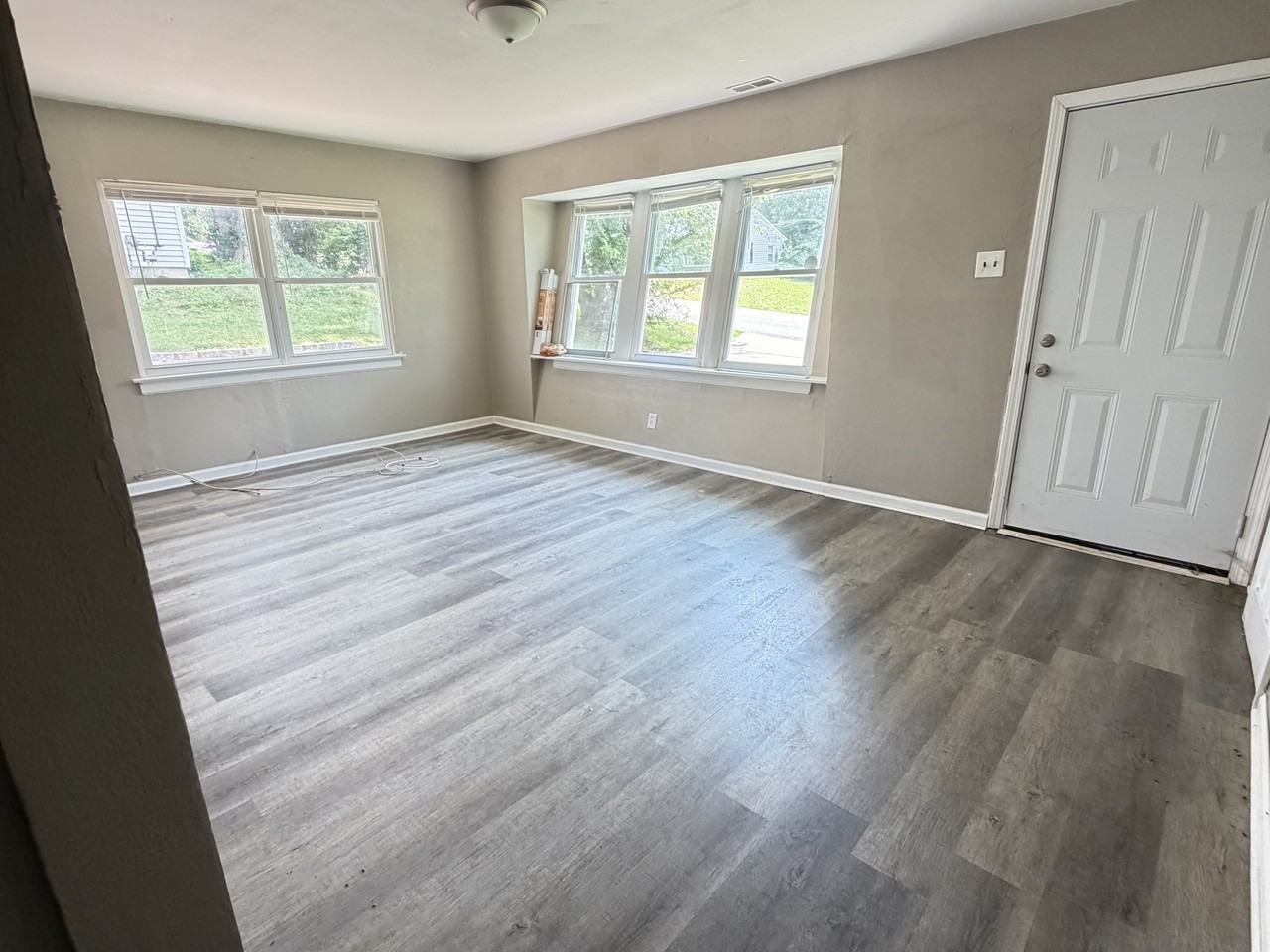 1143 Laredo Ave #1 - Photo 4 of 14