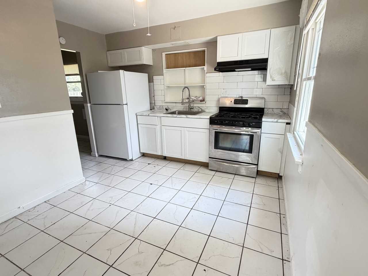 1143 Laredo Ave #1 - Photo 5 of 14