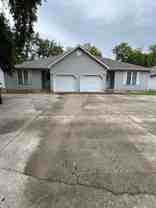 512 E Park Duplex A & B - Photo 1 of 1