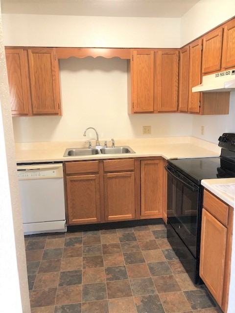 6 Almadin Ln #B - Photo 3 of 12