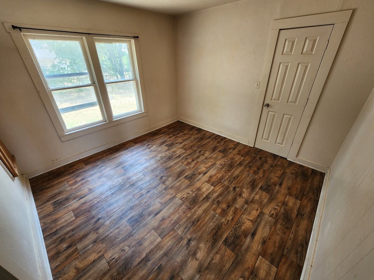 510 N Division St #1 - Photo 5 of 11