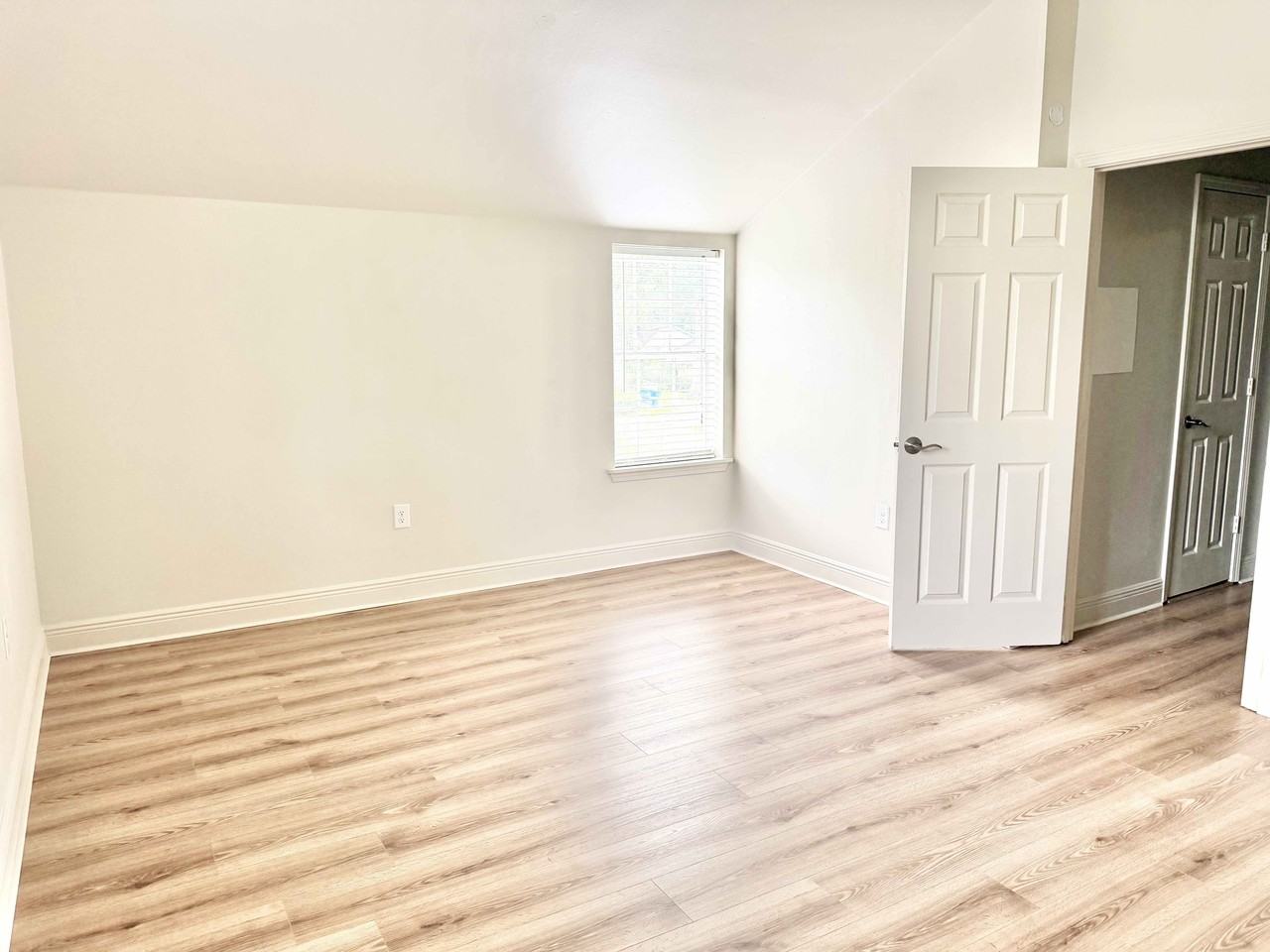 7980 Lasalle Ave #1 - Photo 5 of 13