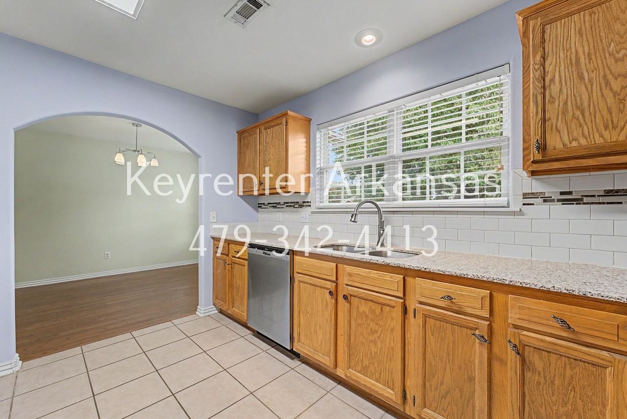 3801 Sw Carriageway Ave - Photo 6 of 21
