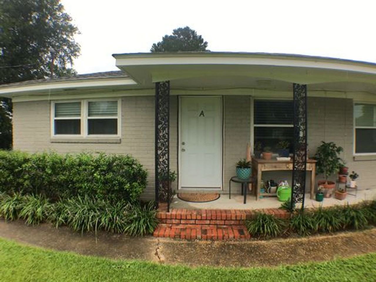 1556 Kemper Ave #A - Photo 2 of 3