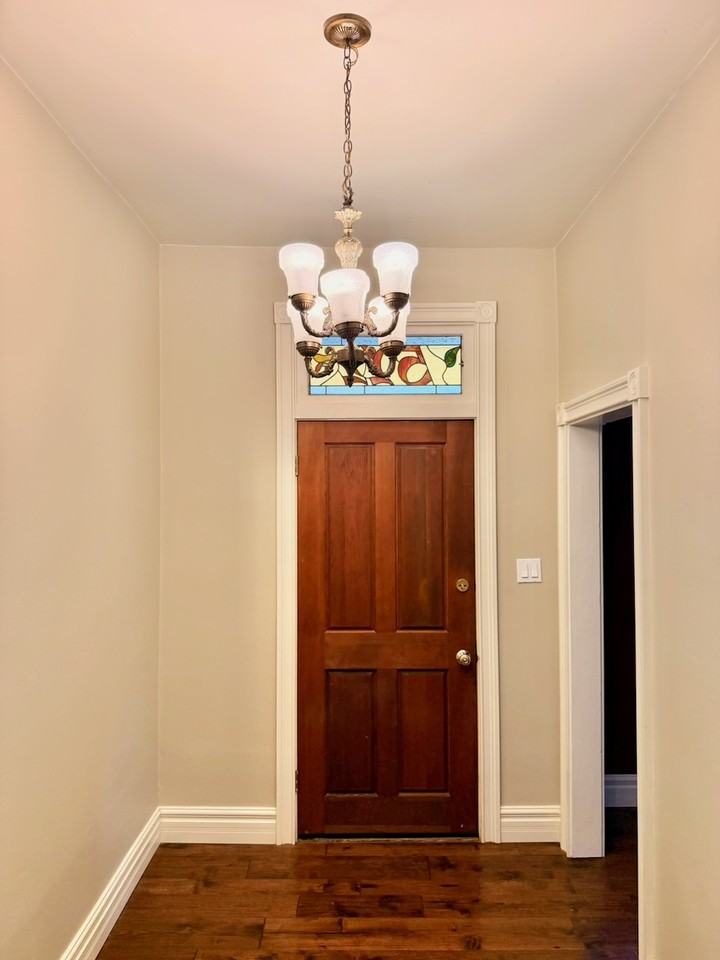 522 Sacramento St #1 - Photo 6 of 32