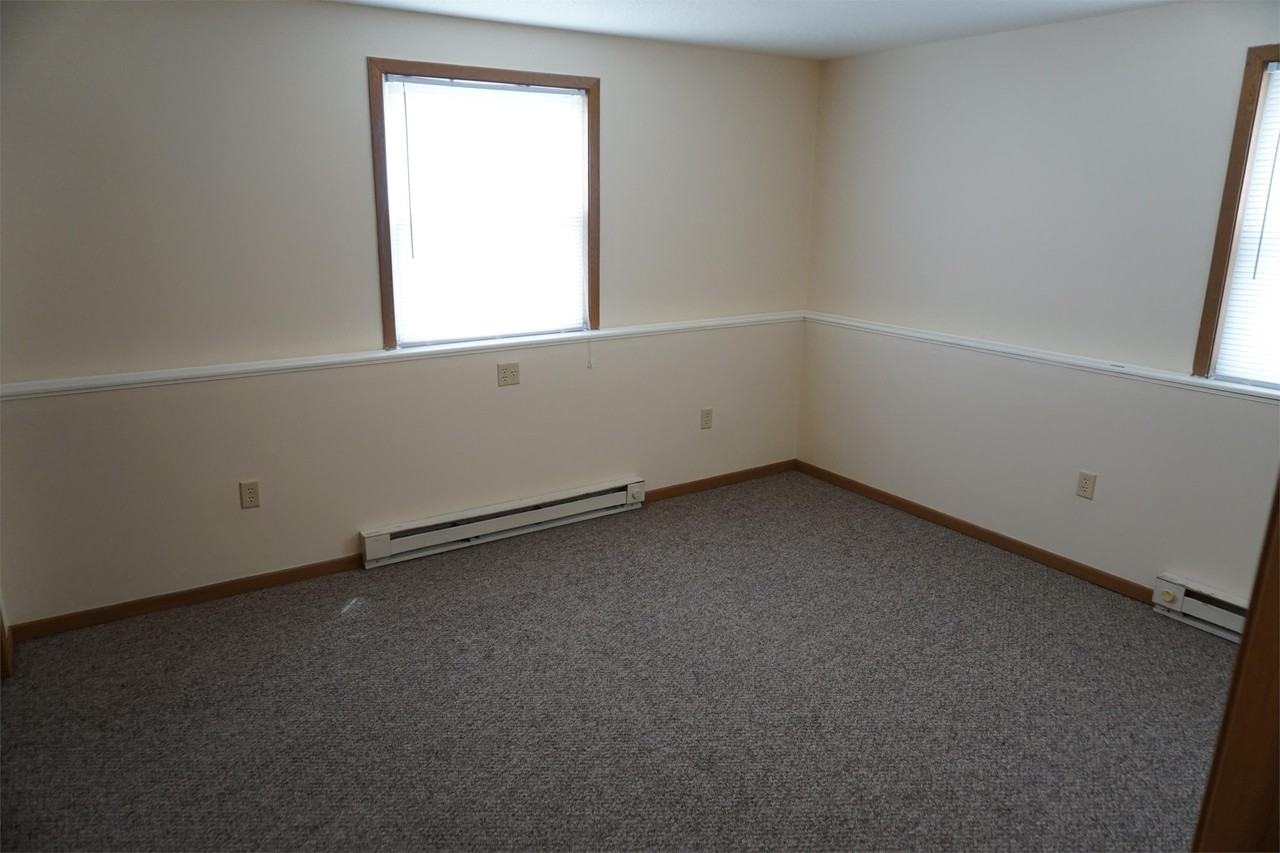 3029 River Rd #2 - Photo 7 of 9