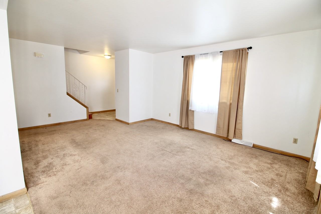 4527 12th Ave #1 - Photo 3 of 19