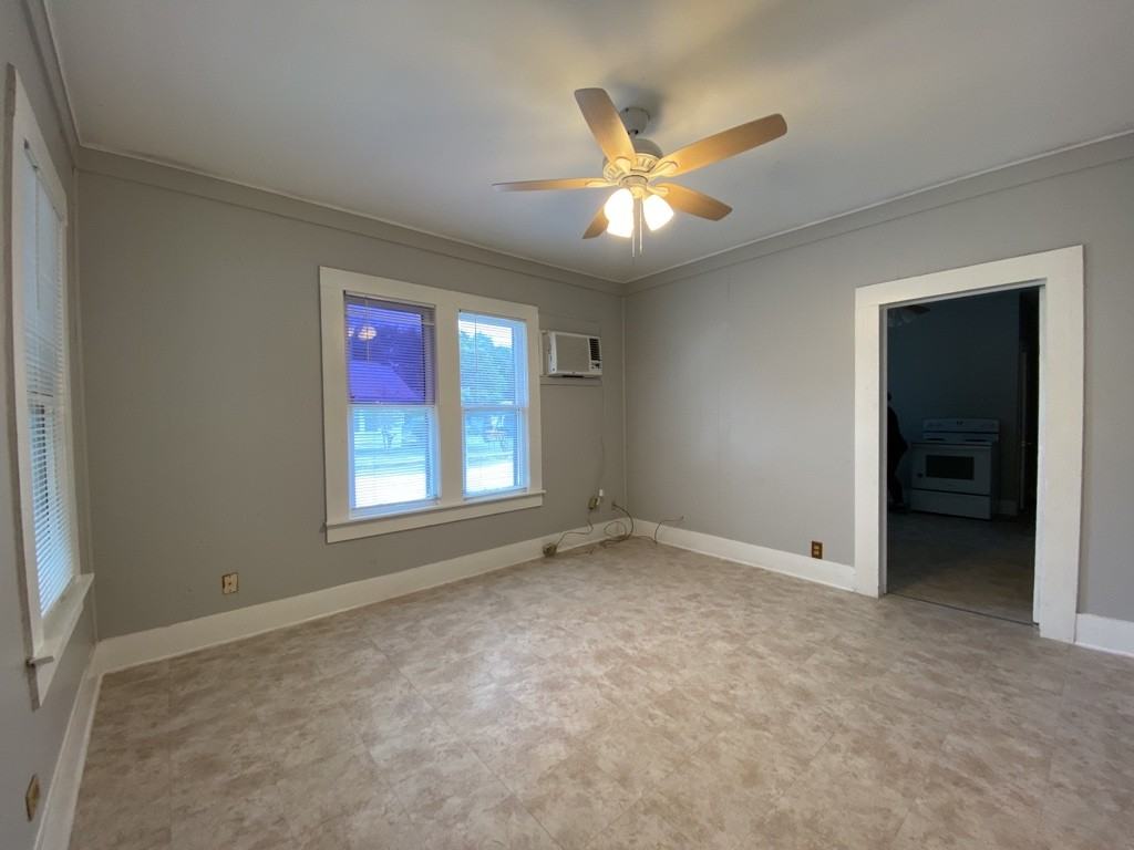 405 S Washington Ave #1 - Photo 4 of 10