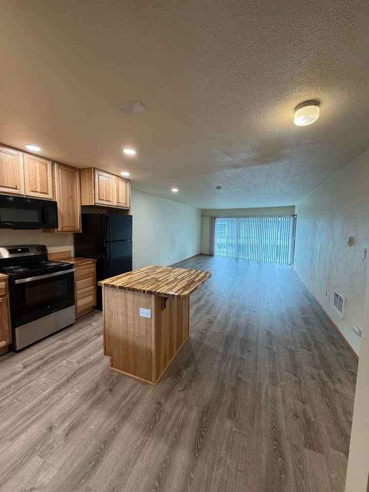 Citadel Apartments - Photo 2 of 18