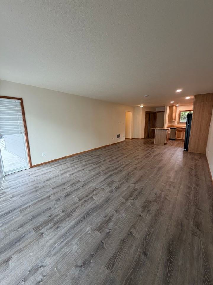Citadel Apartments - Photo 6 of 18