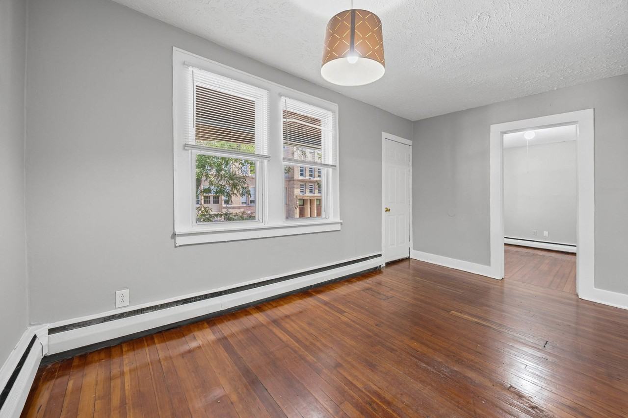 175 Pearl Street - Photo 4 of 19
