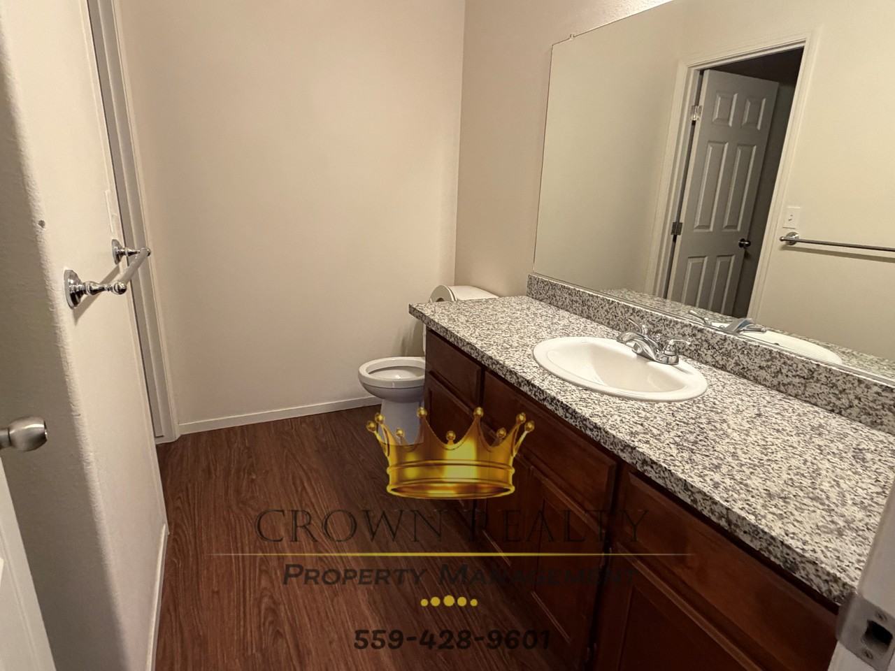 582 N 4th St #B - Photo 7 of 14