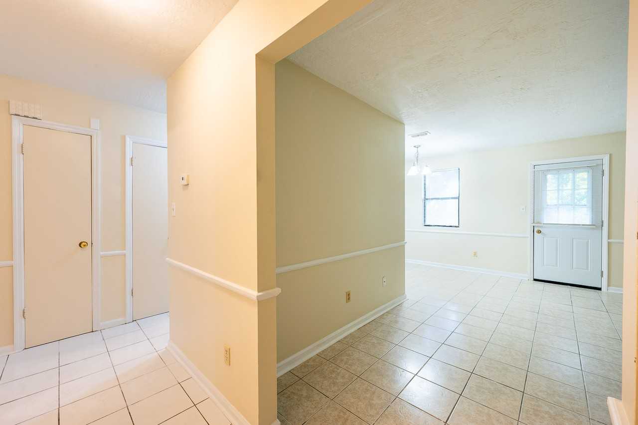 868 Brookfield Pkwy #A - Photo 3 of 11