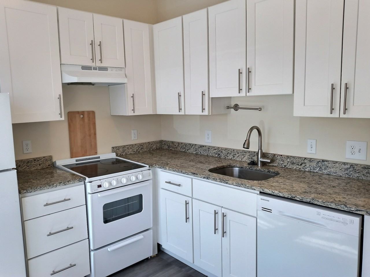 1390 - 7Beacon St #7 - Photo 2 of 14