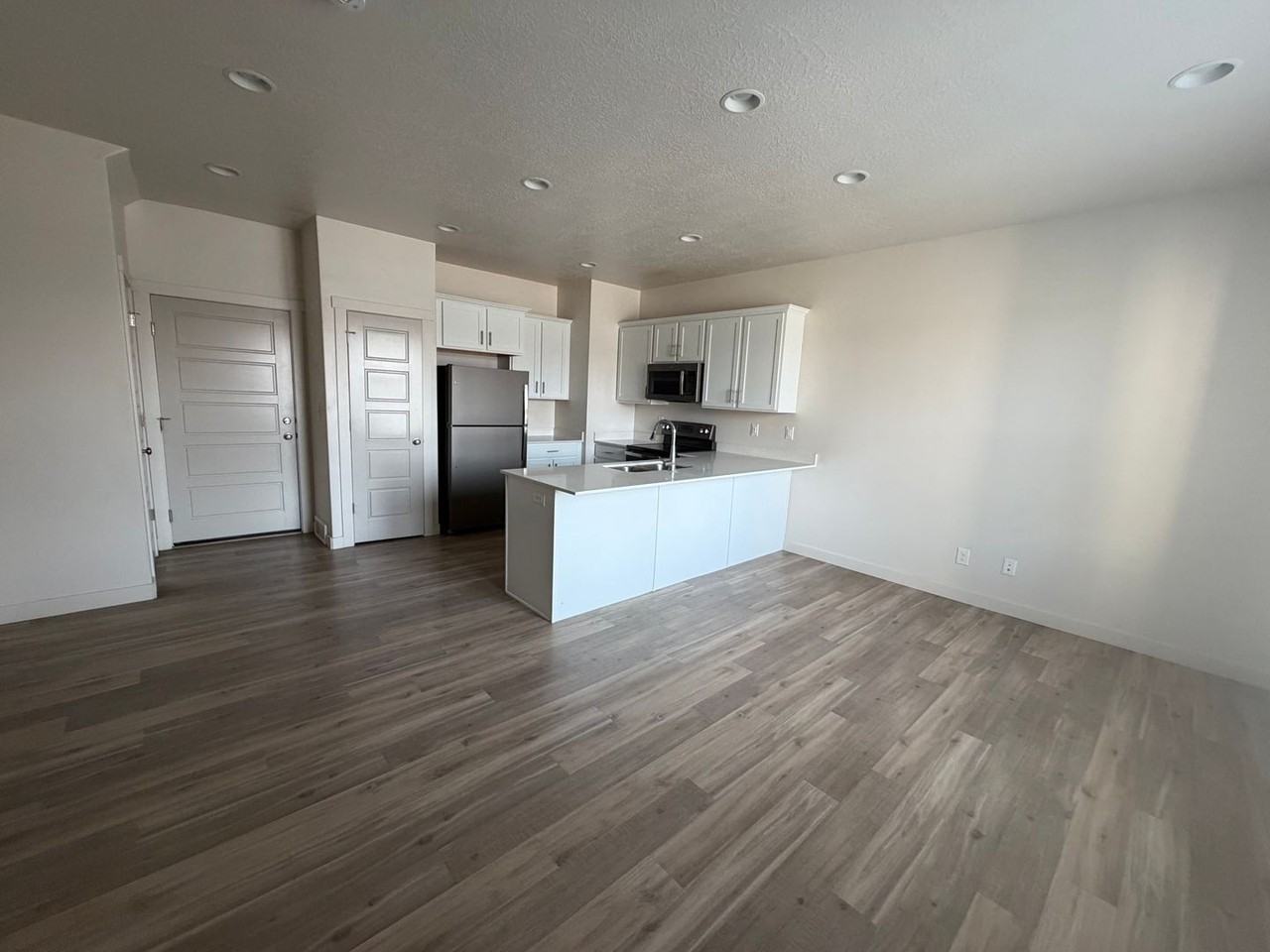 1407 W 11380 S - Photo 7 of 33