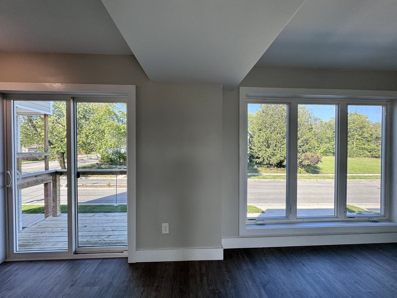 403 E Mulberry St #1 - Photo 7 of 11