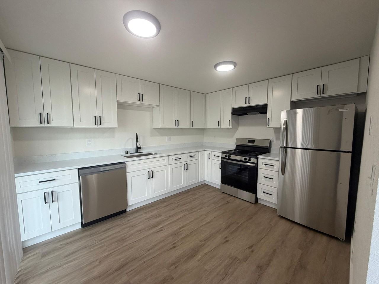 2 Bedroom Apartments Available - Photo 2 of 6
