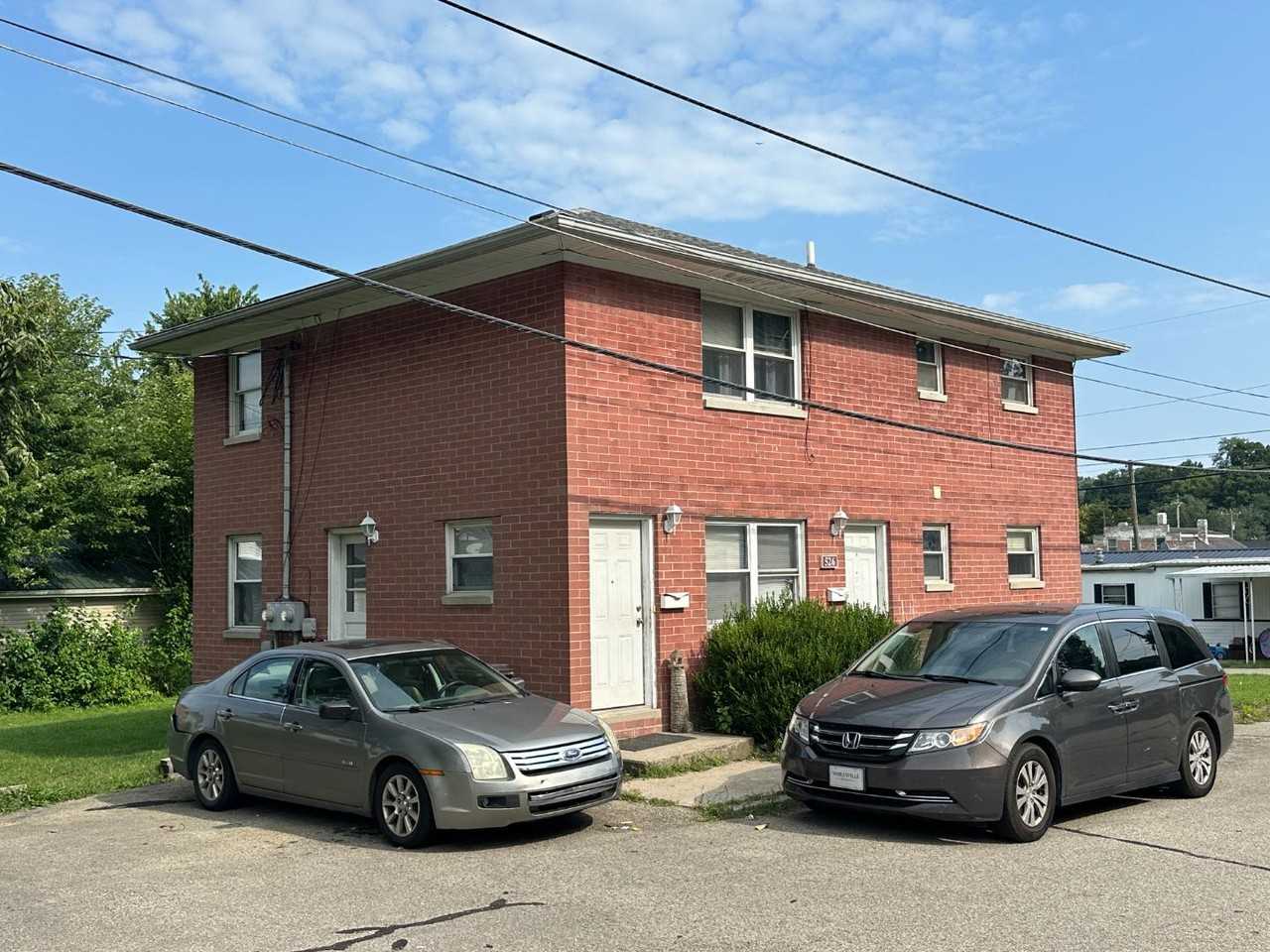 524 Franklin Ave - Photo 2 of 2