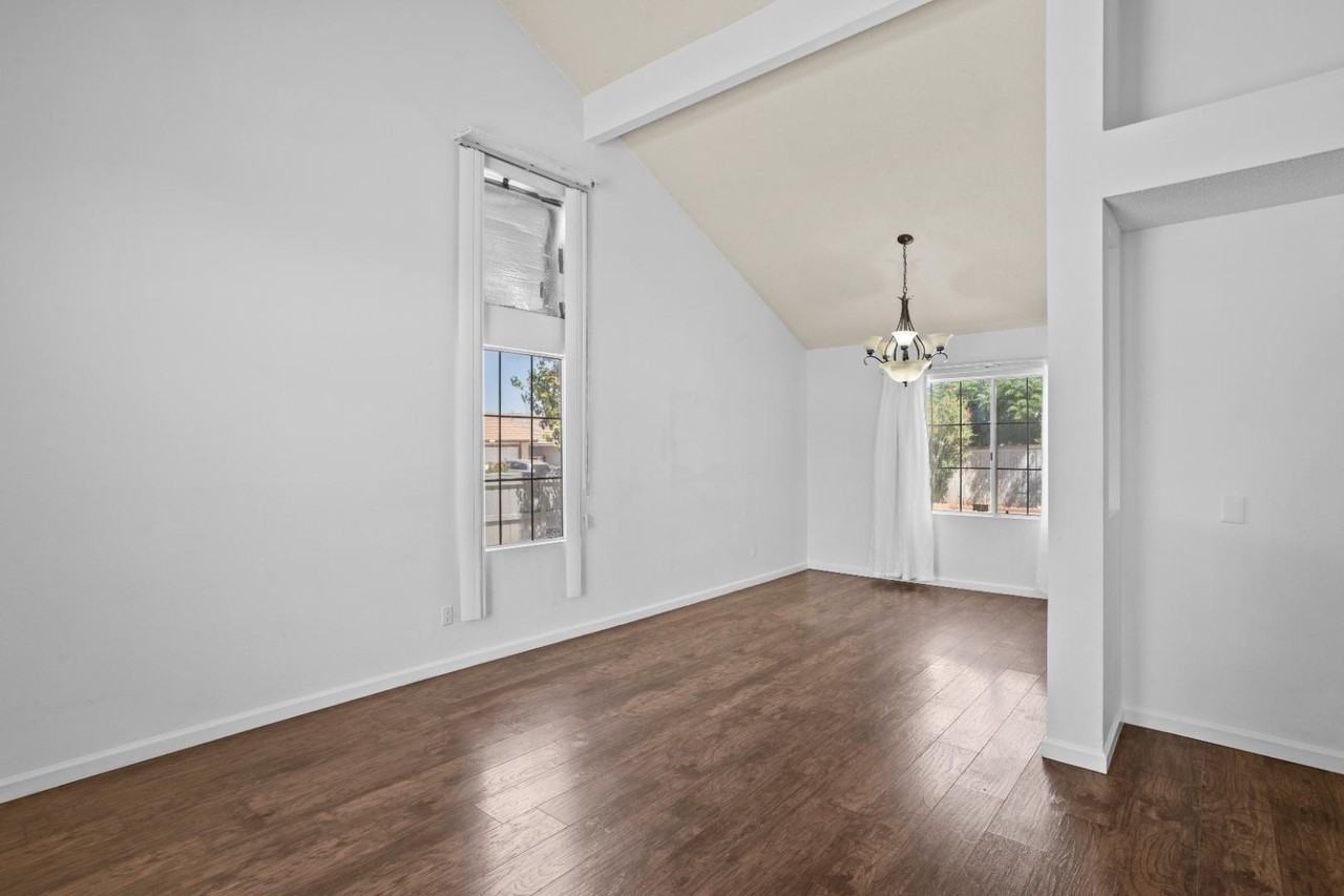14710 Ponderosa Ranch Rd - Photo 3 of 20