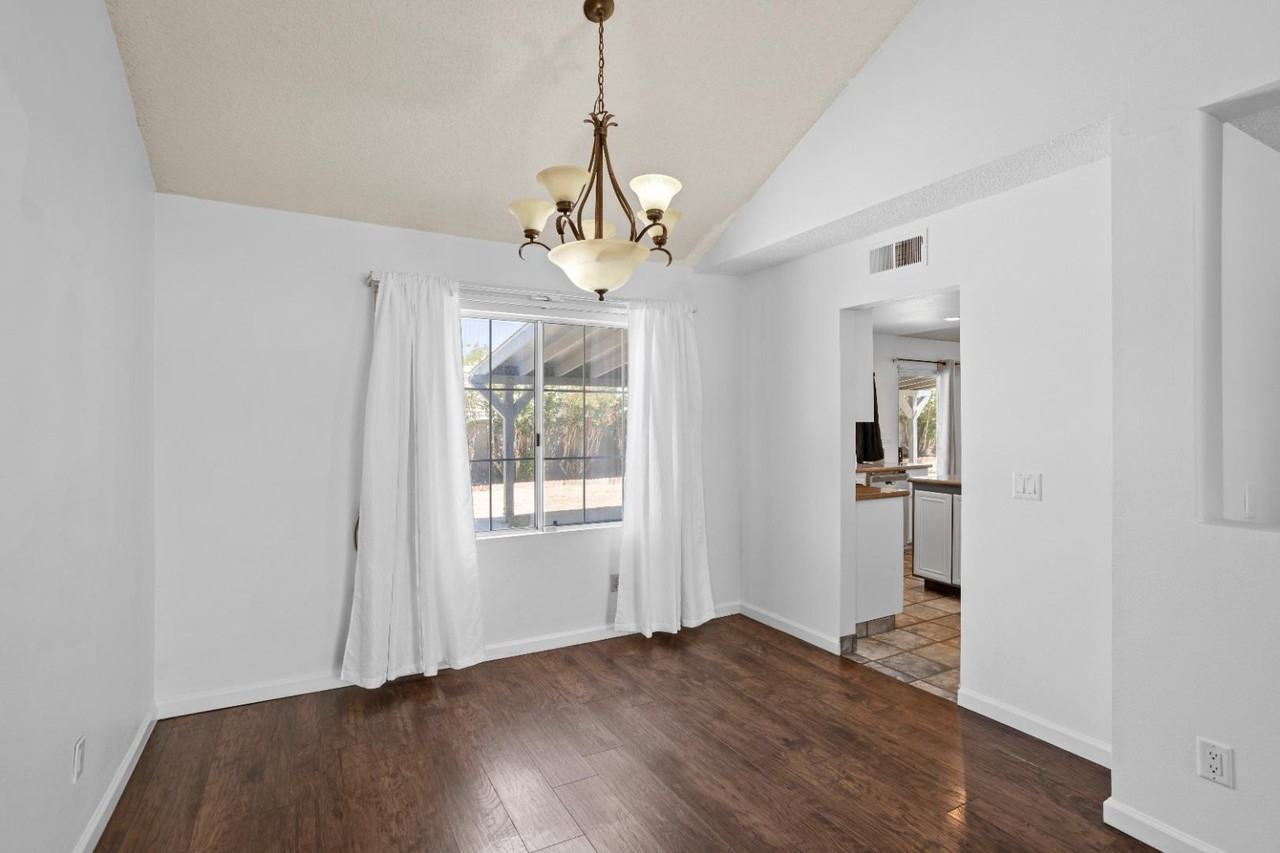14710 Ponderosa Ranch Rd - Photo 7 of 20