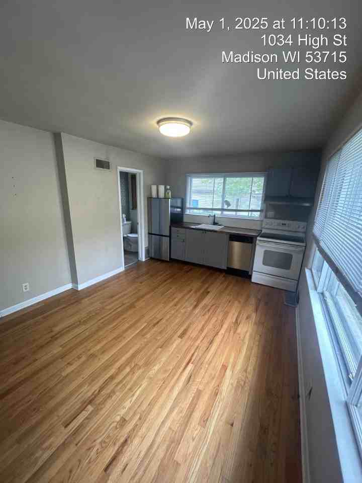 1034 High St - Photo 7 of 12