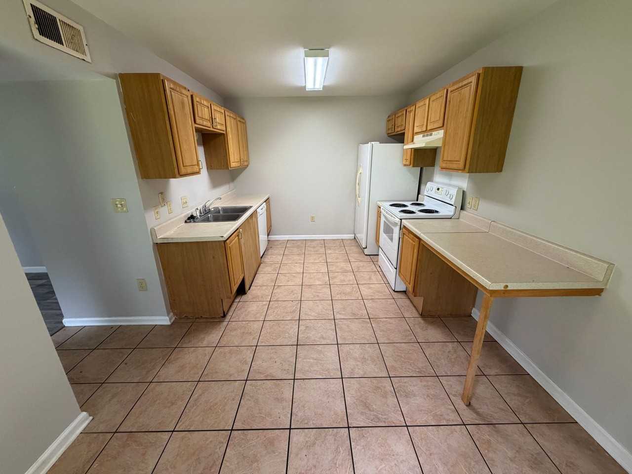 1121 Transit Way #602 - Photo 7 of 18