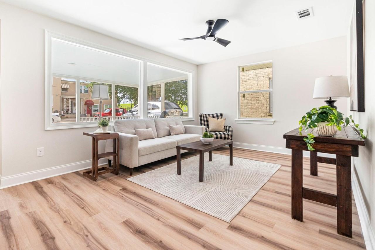 110 Jules Ave - Photo 3 of 10