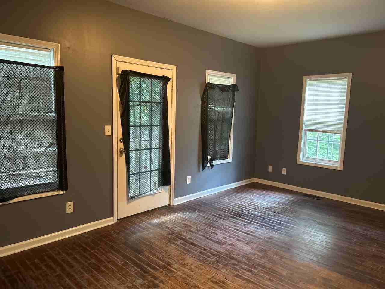 854 Ridge Ave Nw - Photo 2 of 19