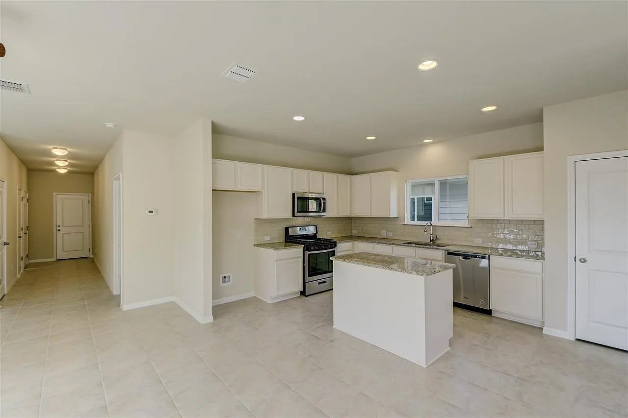 474 Spinnaker Loop - Photo 2 of 14