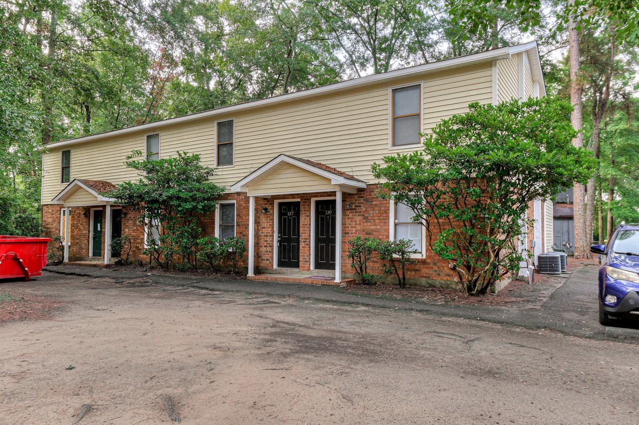 137 Chalet North Ct #137 - Photo 4 of 29