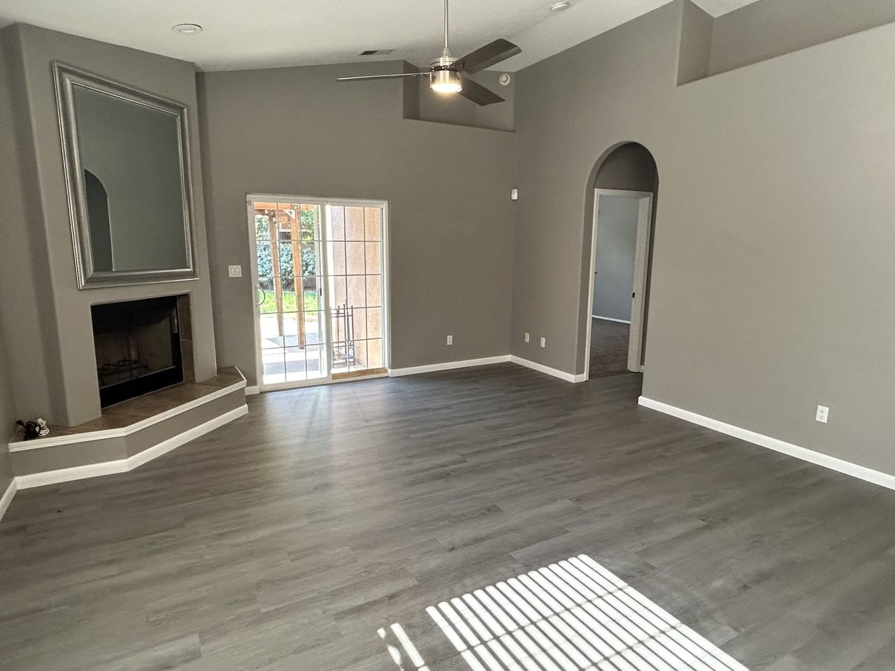 7224 Boxwood Ave Ne #1 - Photo 4 of 20