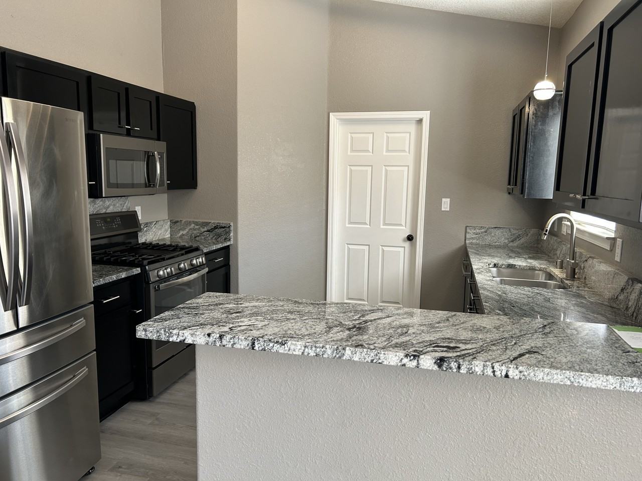 7224 Boxwood Ave Ne #1 - Photo 7 of 20