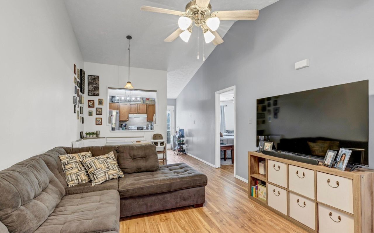 813 Calypso Way - Photo 7 of 28